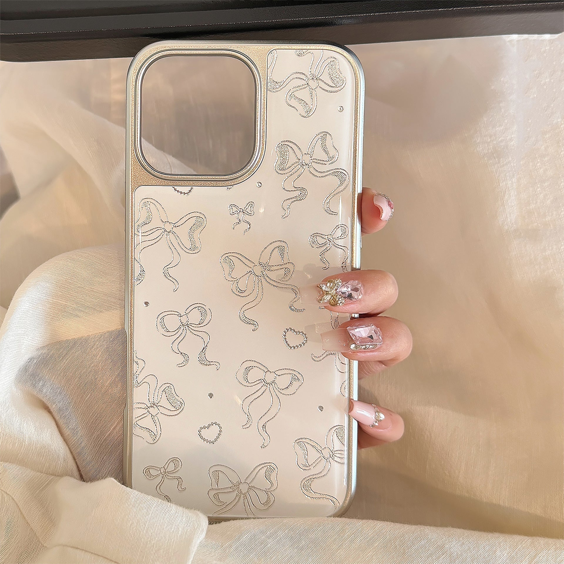 Gilt Apple 16promax mobile phone case iphone15 pearl bow 13 electroplating 17 for Huawei P70