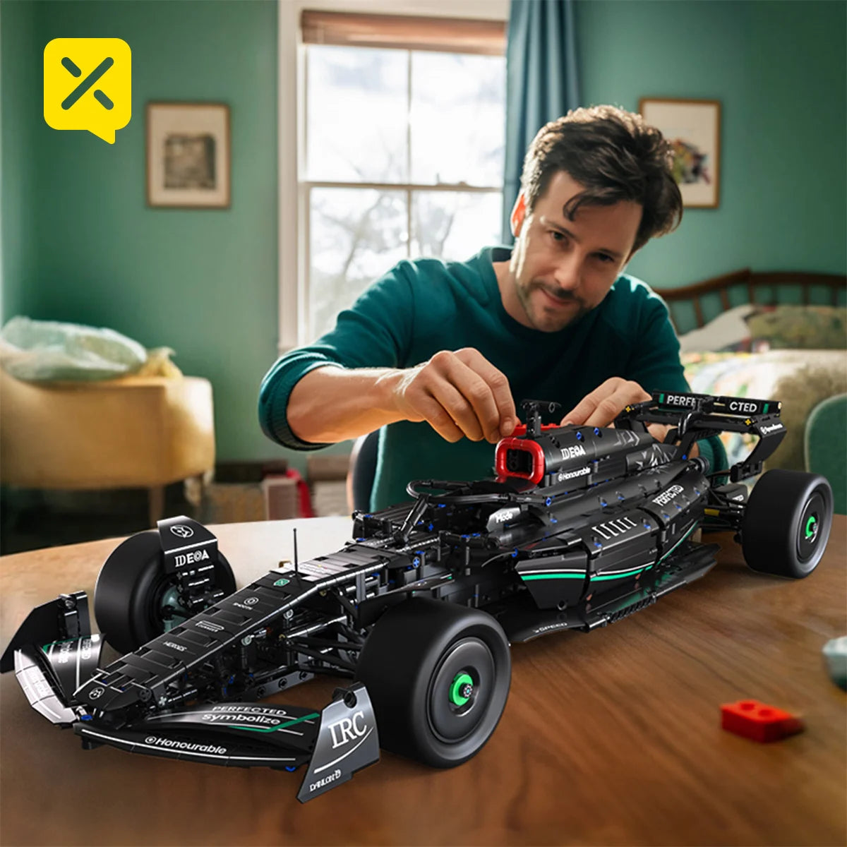 Kbox 1:8 Scale Black Gold F1 Racing Car Building Block Set
